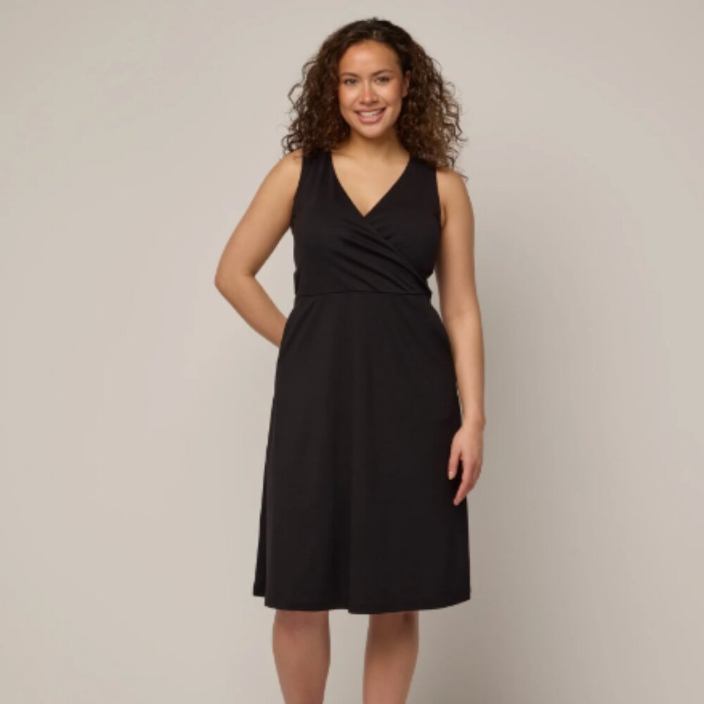 Wool& isabelle wrap dress (Medium, Black)